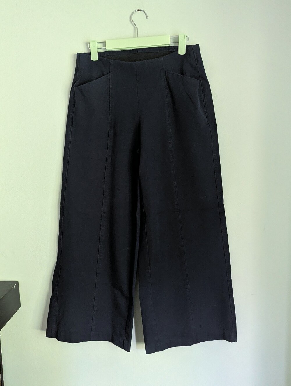 Old Navy Womens Medium Petite High Rise Pixie Wide Leg Pull On Pants In The Navy
